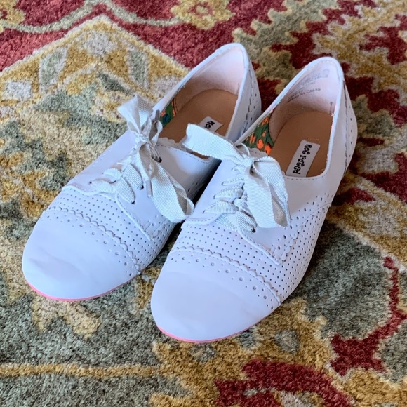 Not Rated Shoes - Not Rated Gray Leather Oxfords Size 8